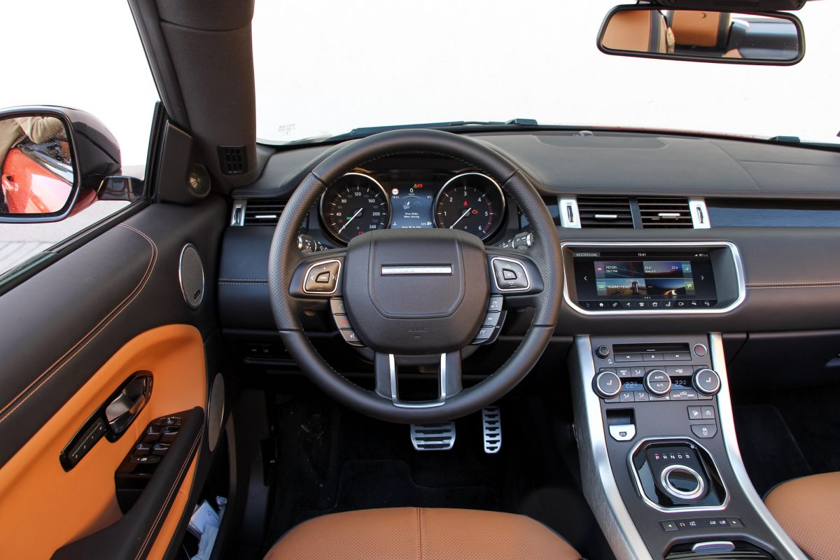LAND ROVER RANGE ROVER EVOQUE