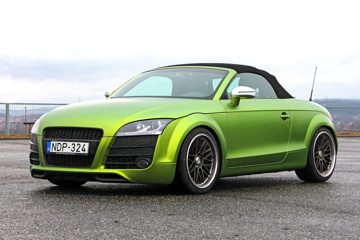 AUDI TT