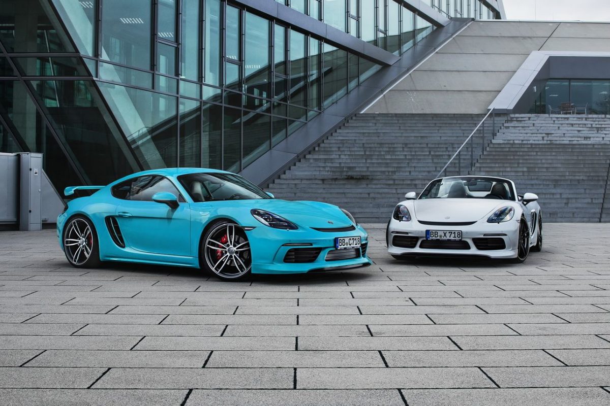 PORSCHE