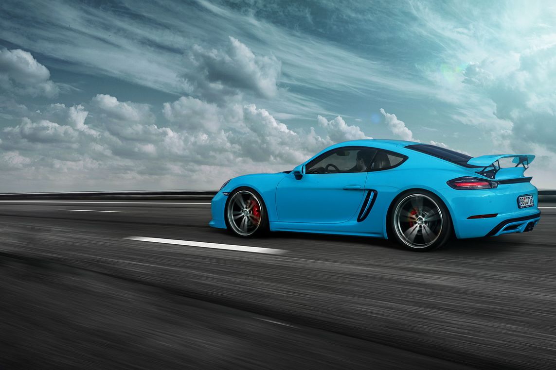 PORSCHE