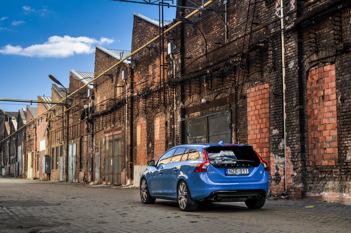 VOLVO V60