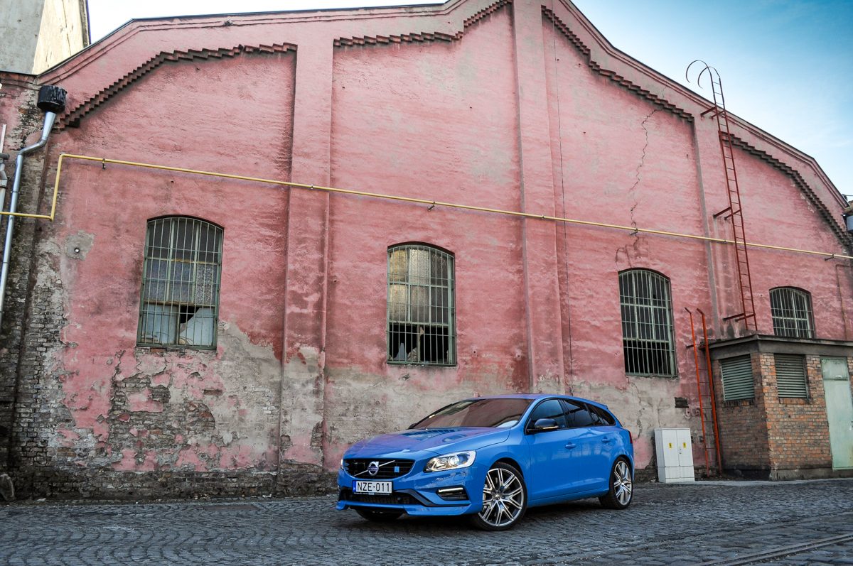 VOLVO V60