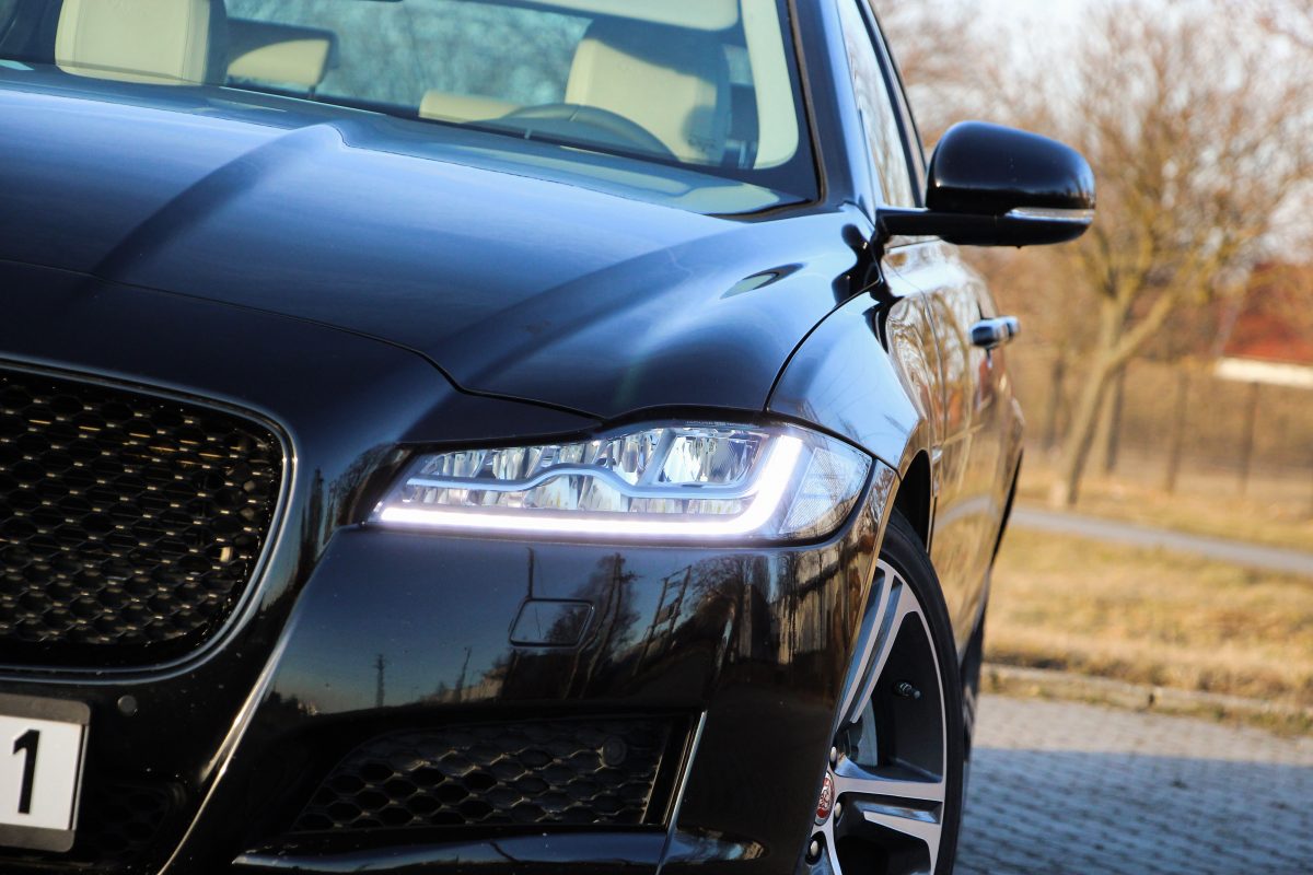 JAGUAR XF