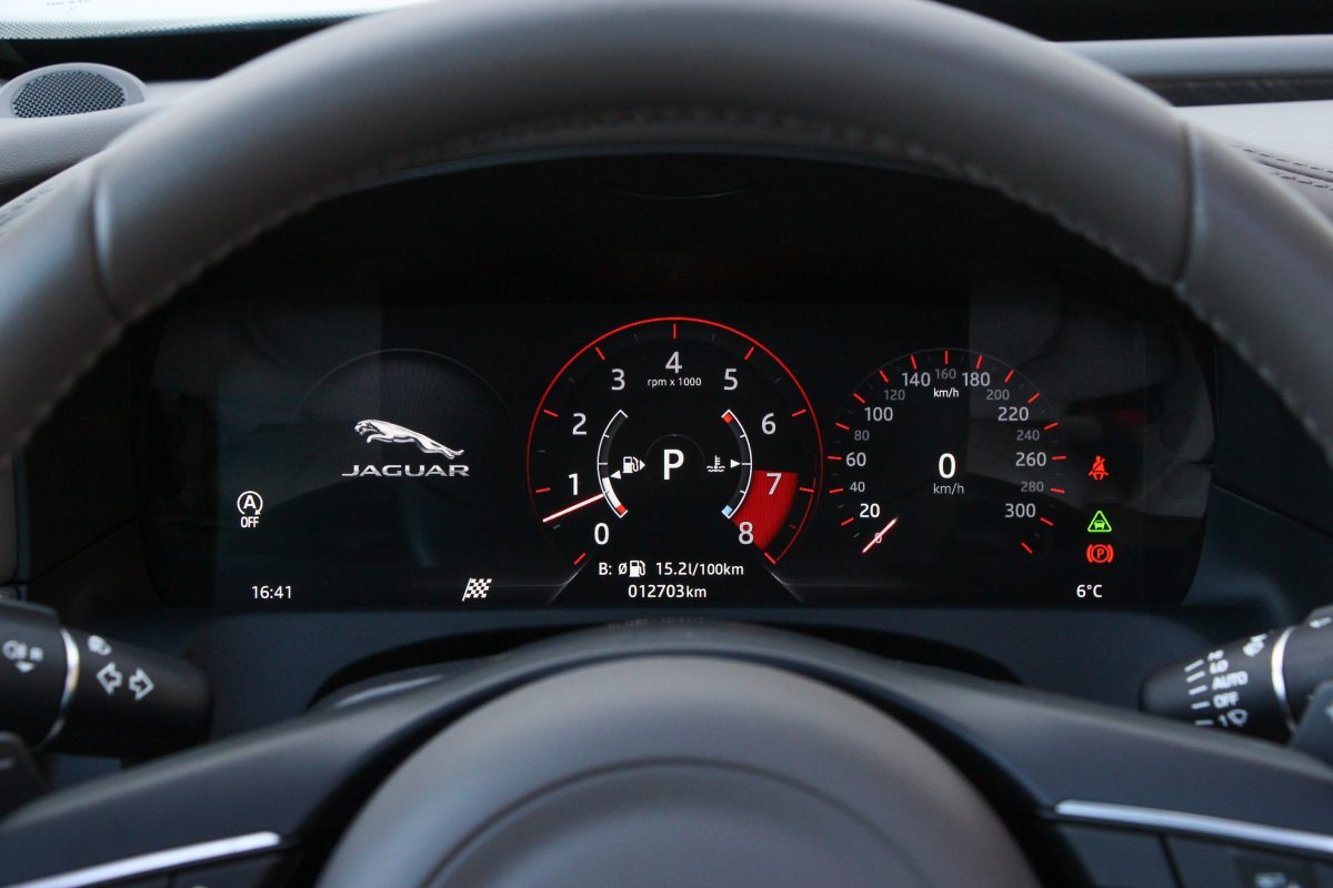 JAGUAR XF
