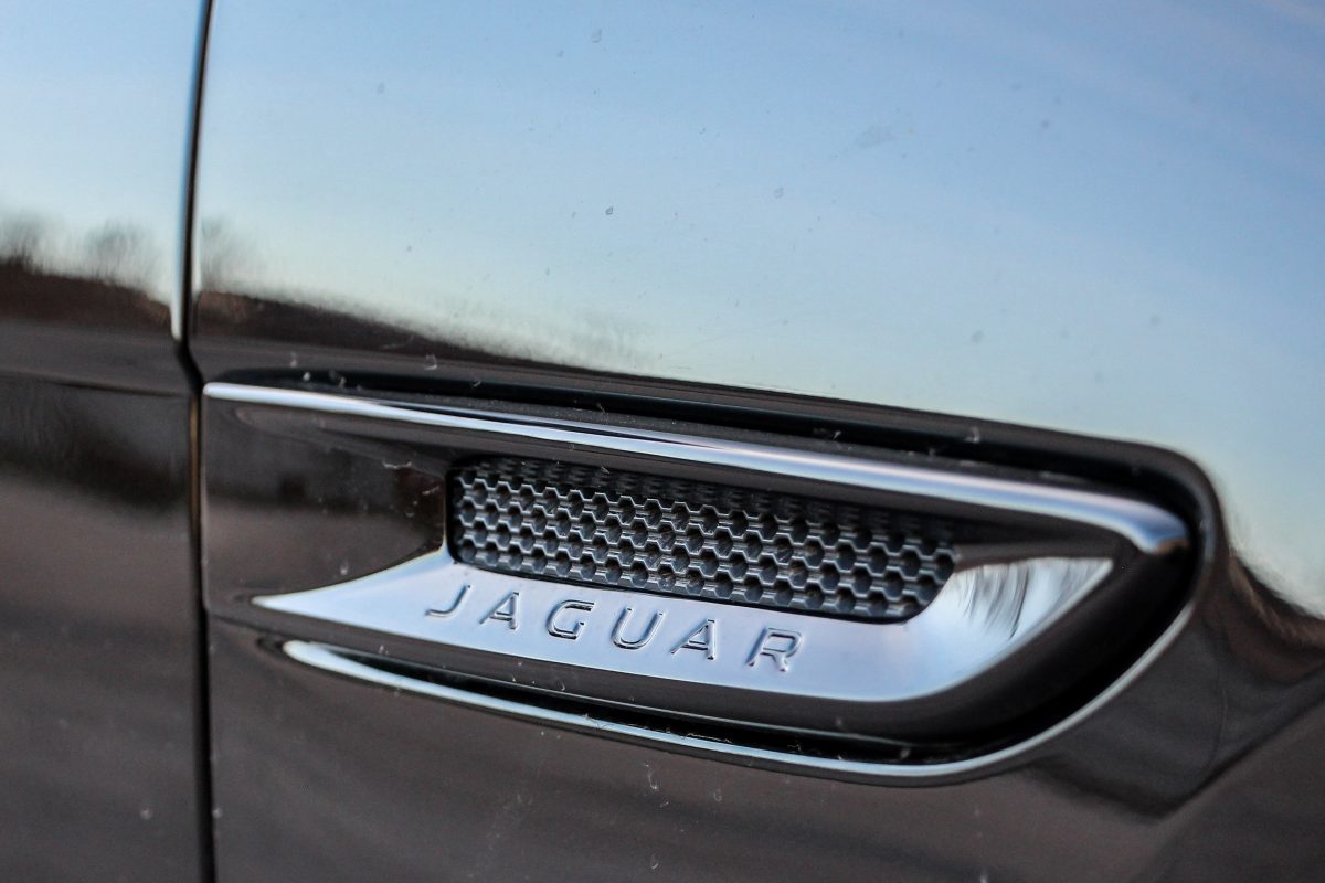 JAGUAR XF