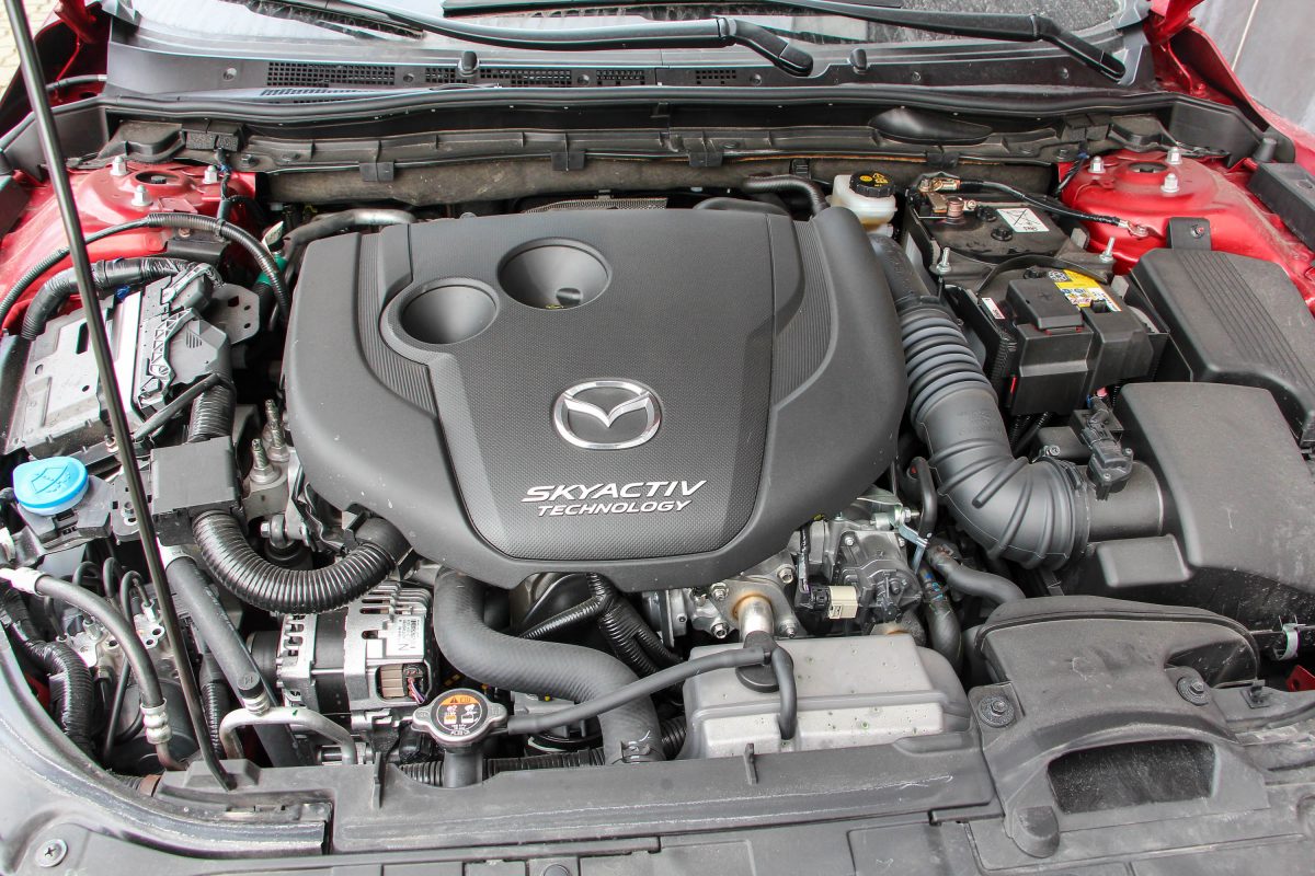 MAZDA 6
