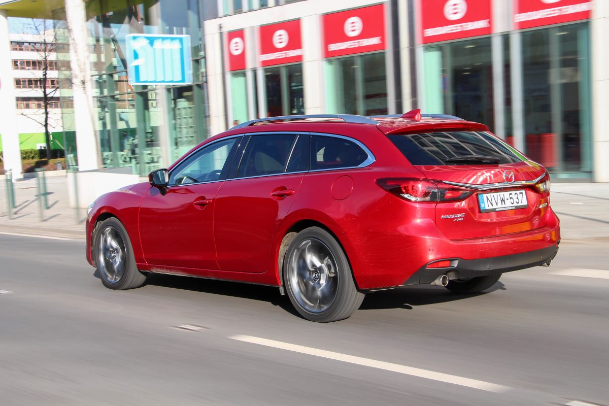 MAZDA 6