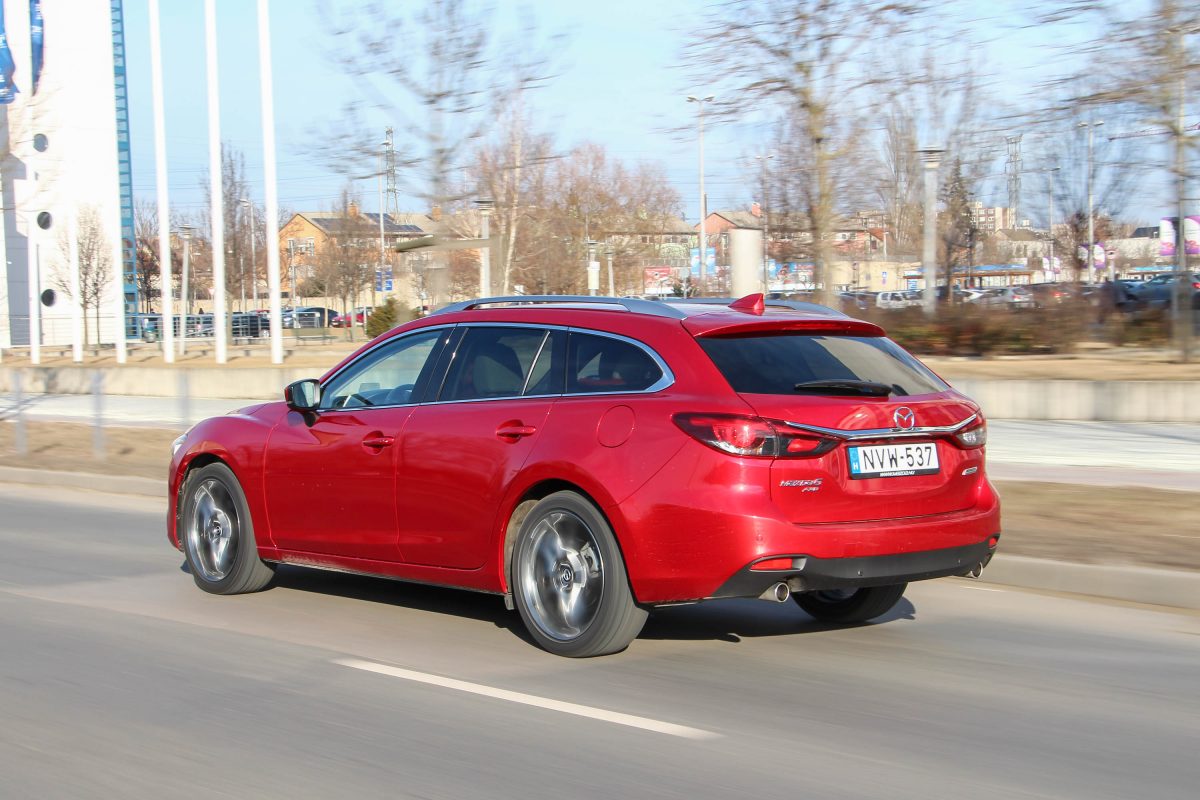 MAZDA 6