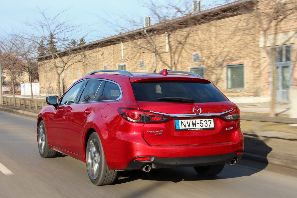 MAZDA 6