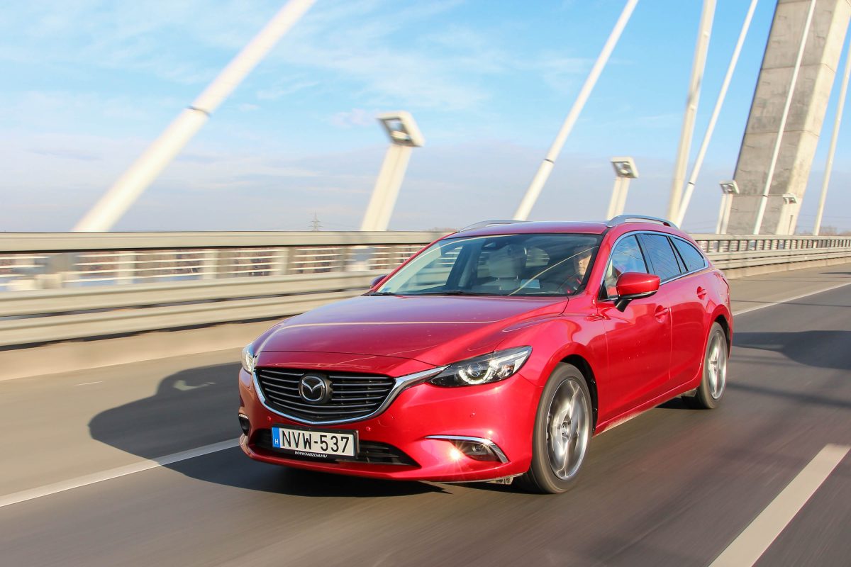 MAZDA 6