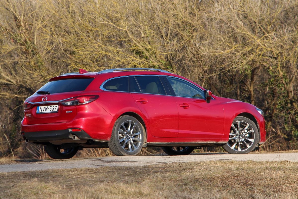 MAZDA 6