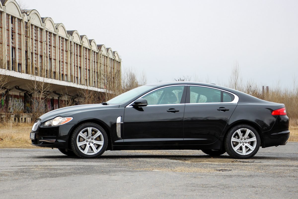 JAGUAR XF
