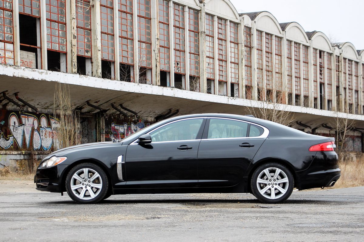 JAGUAR XF