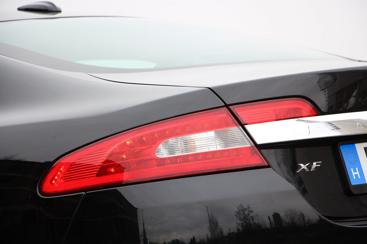 JAGUAR XF