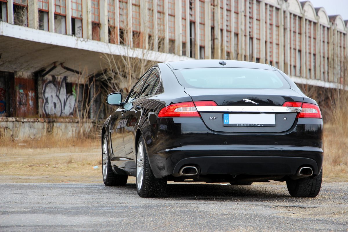 JAGUAR XF