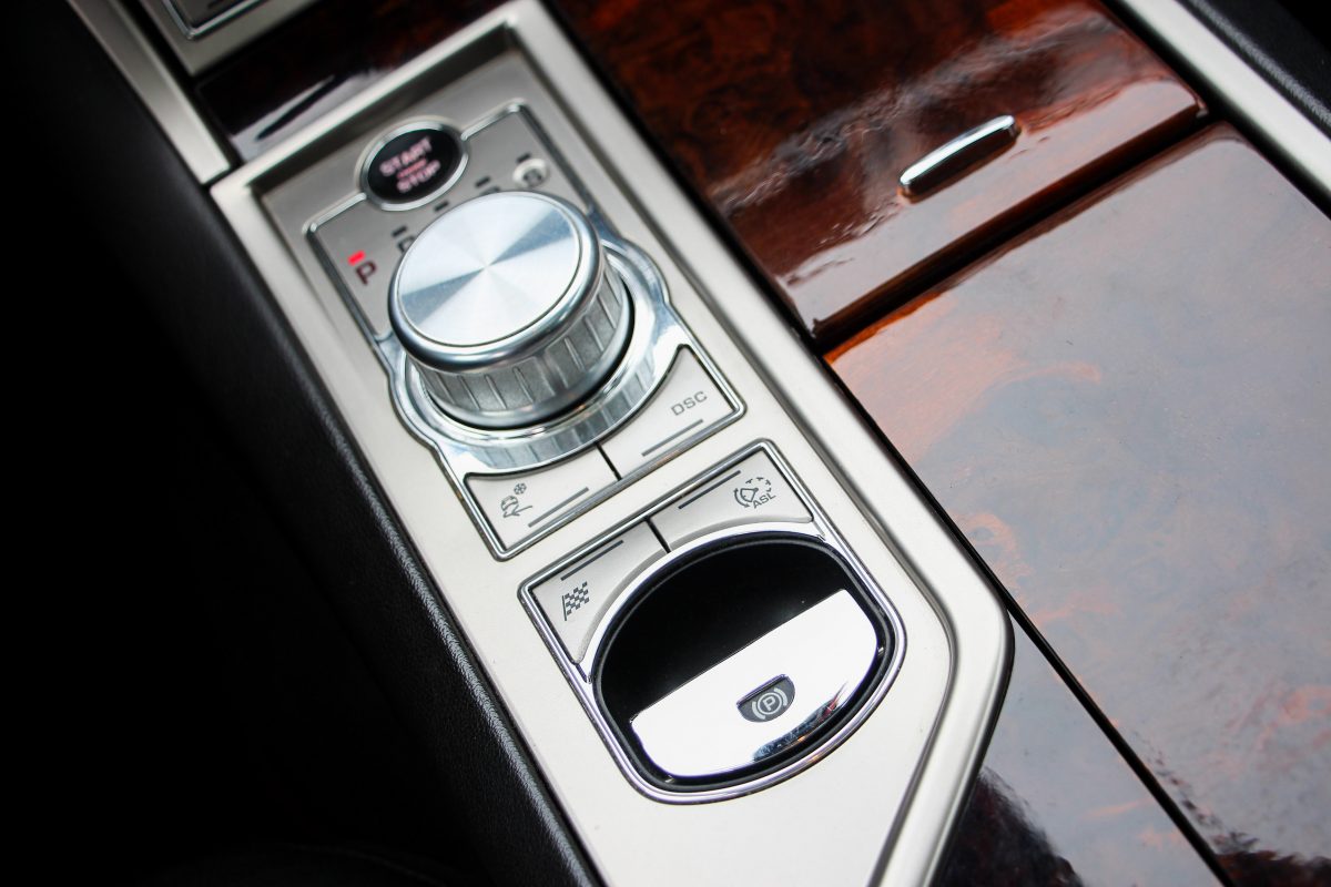 JAGUAR XF
