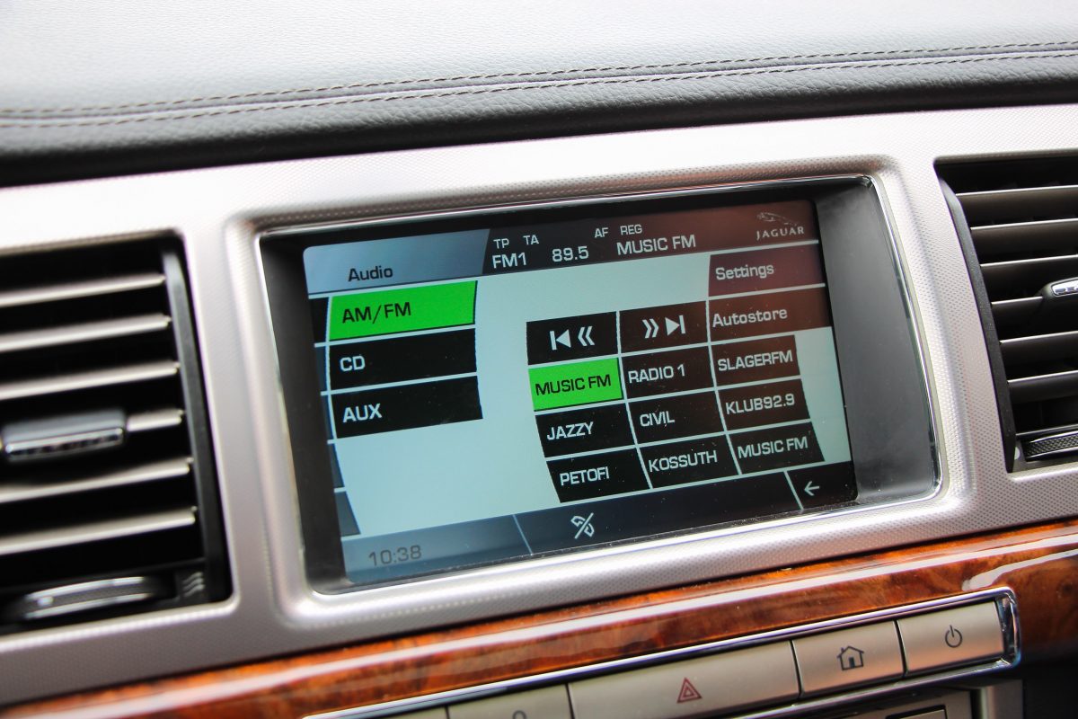 JAGUAR XF