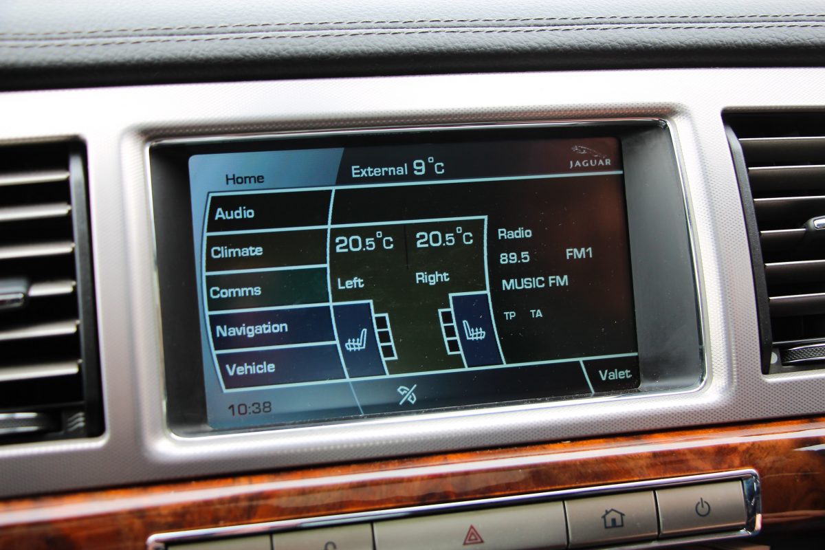 JAGUAR XF