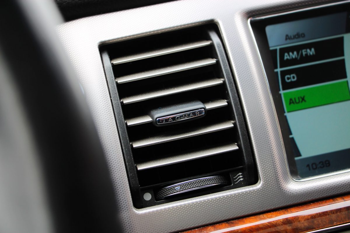 JAGUAR XF