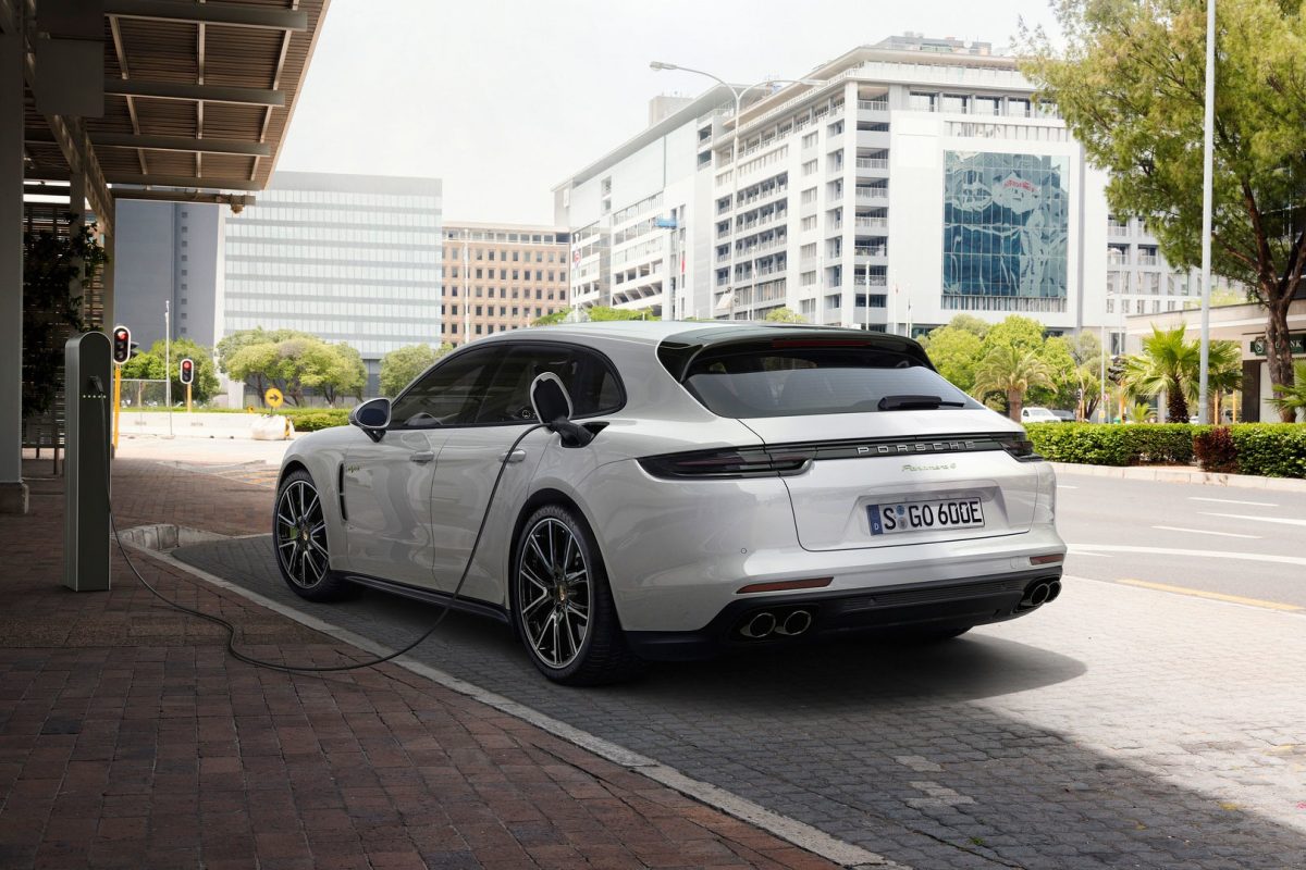 PORSCHE PANAMERA