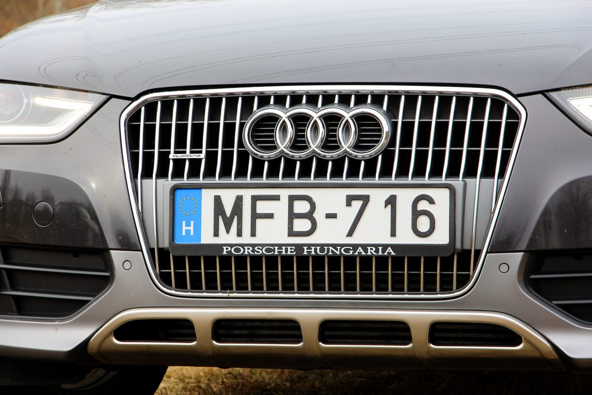 AUDI A4