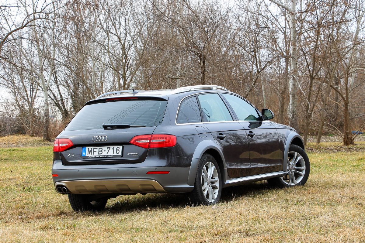 AUDI A4