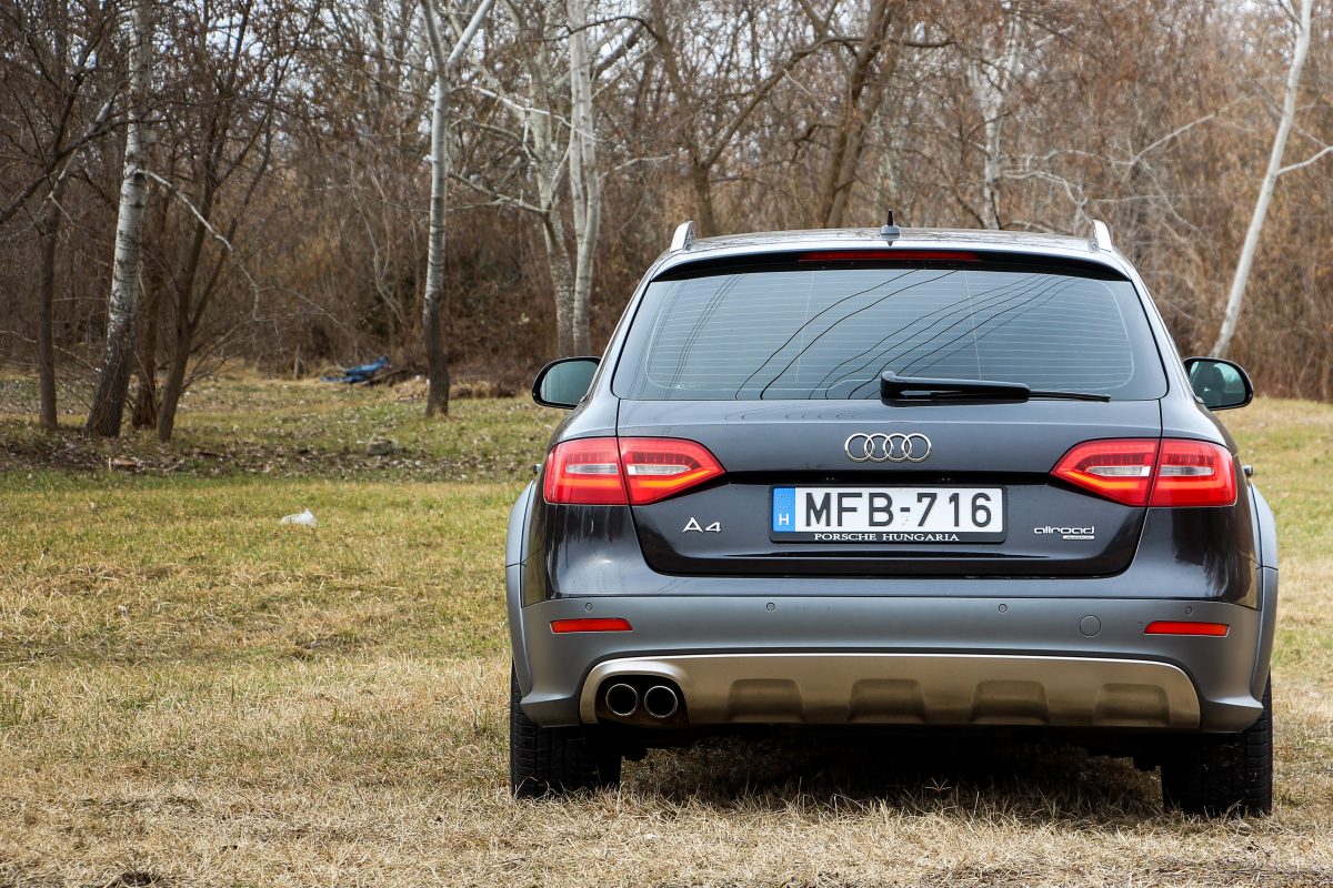 AUDI A4