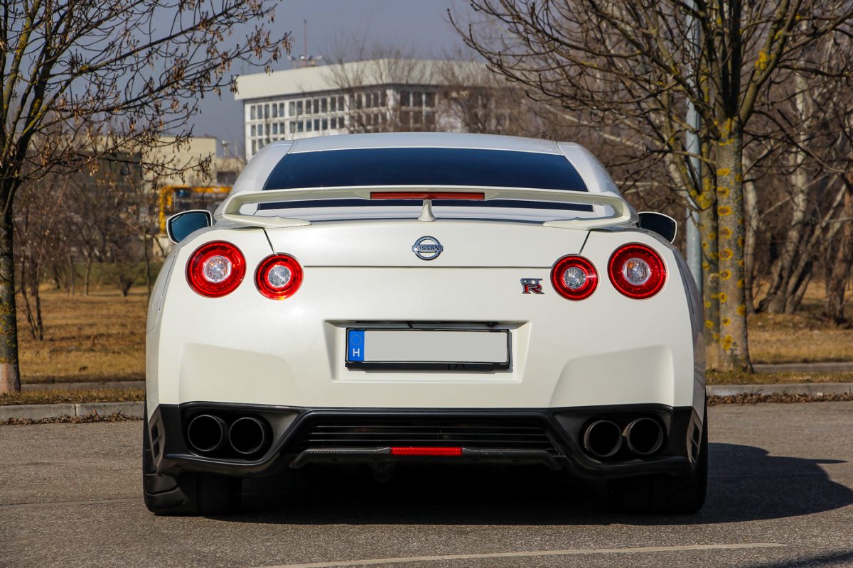 NISSAN GT-R