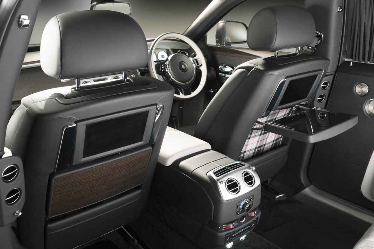 ROLLS-ROYCE GHOST