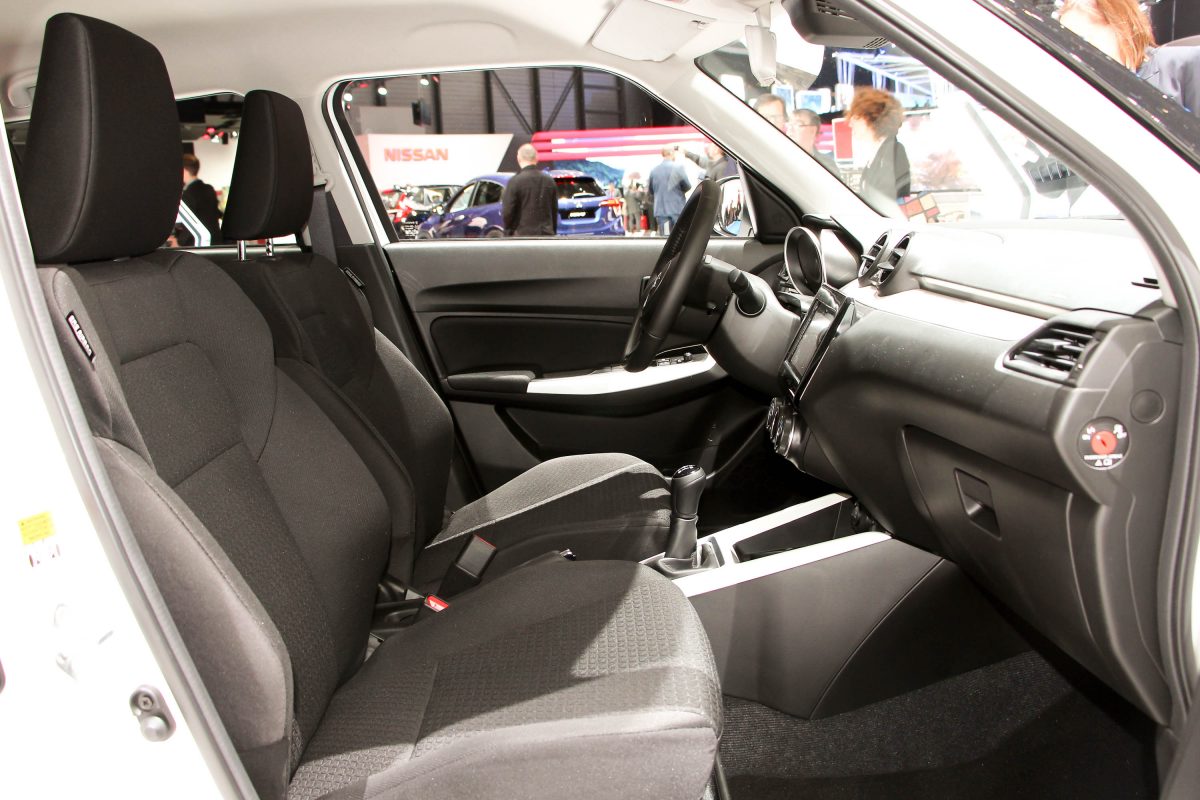 SUZUKI SWIFT