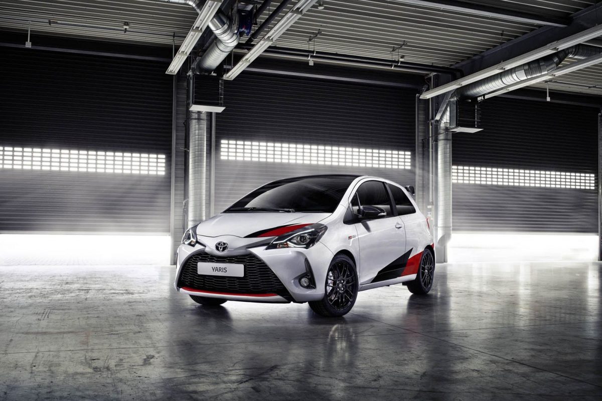 TOYOTA YARIS