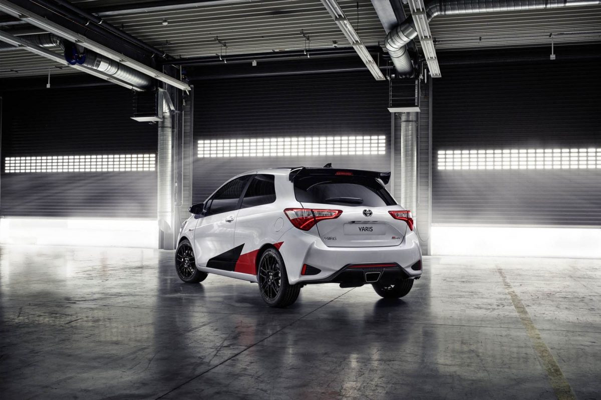 TOYOTA YARIS