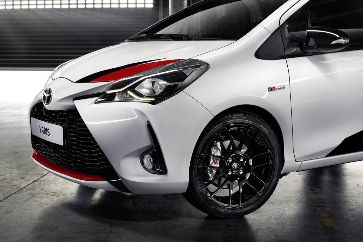TOYOTA YARIS