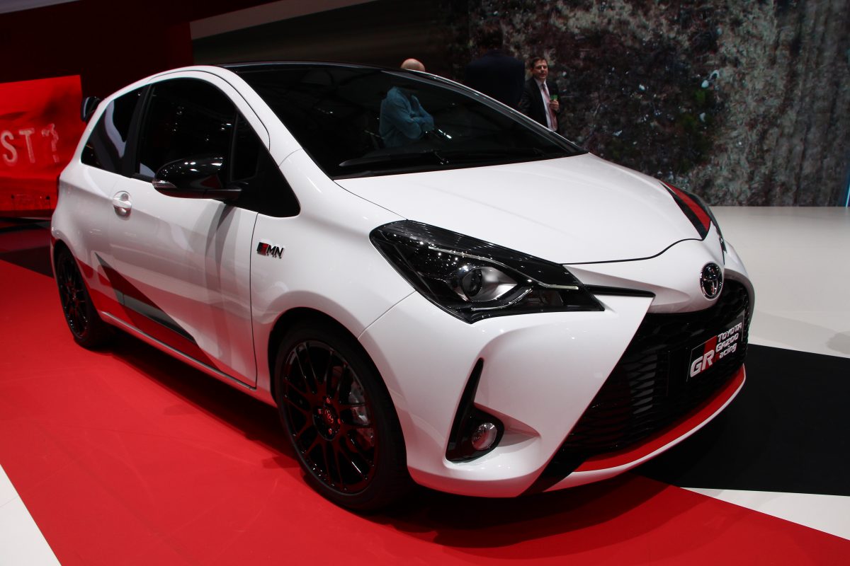 TOYOTA YARIS