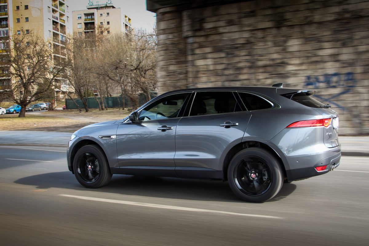JAGUAR F-PACE