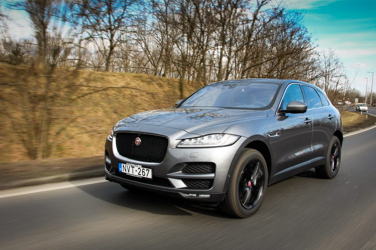 JAGUAR F-PACE