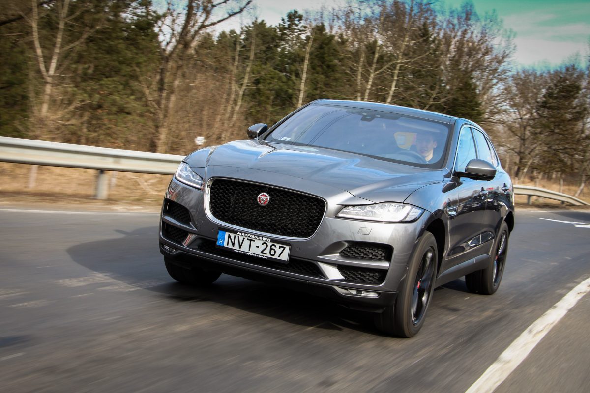 JAGUAR F-PACE