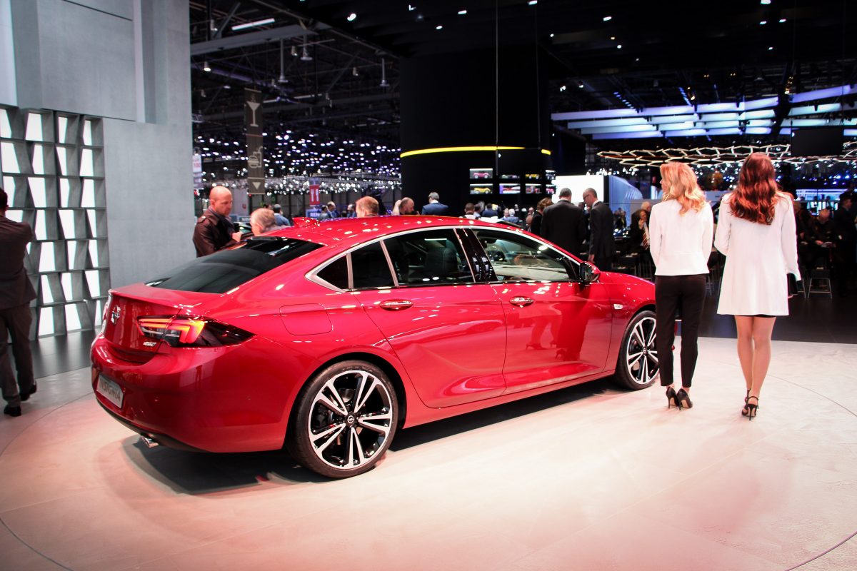 OPEL INSIGNIA