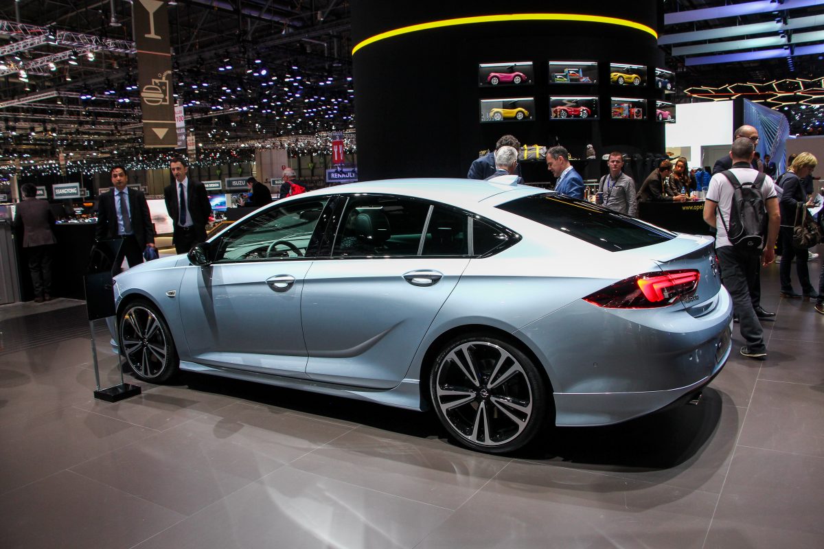 OPEL INSIGNIA