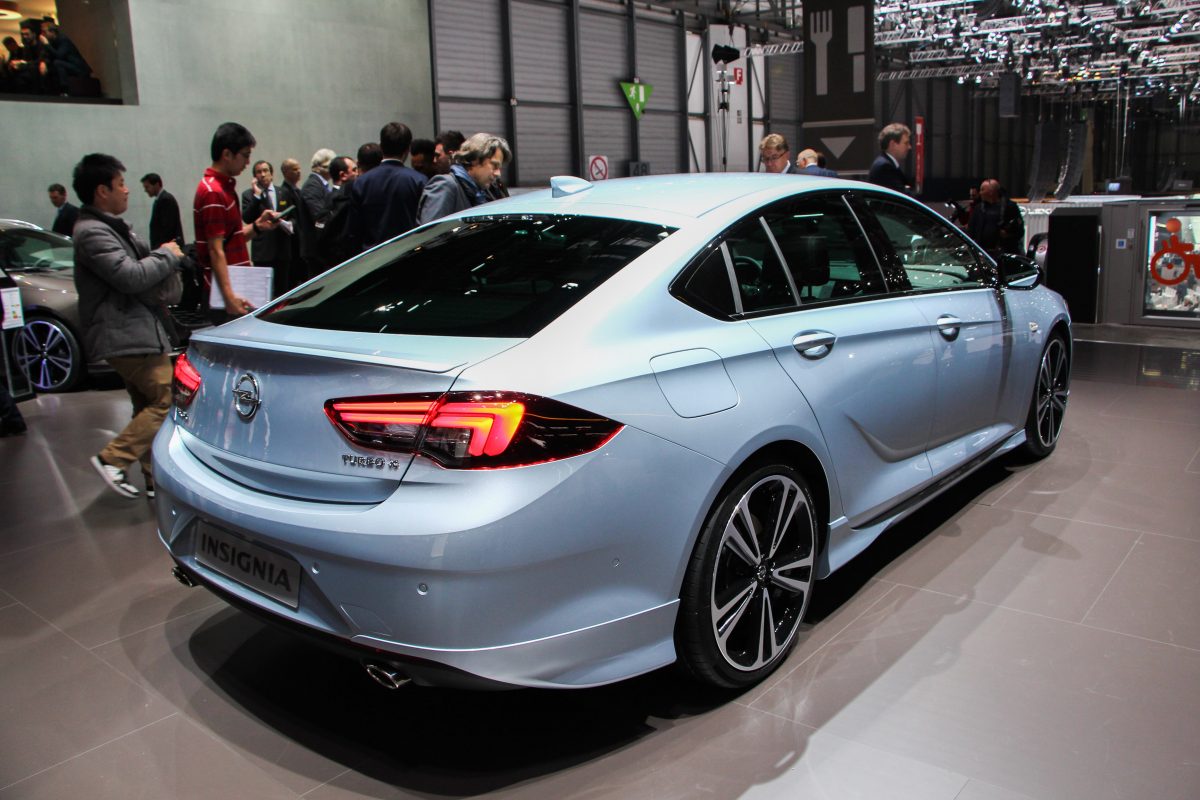 OPEL INSIGNIA