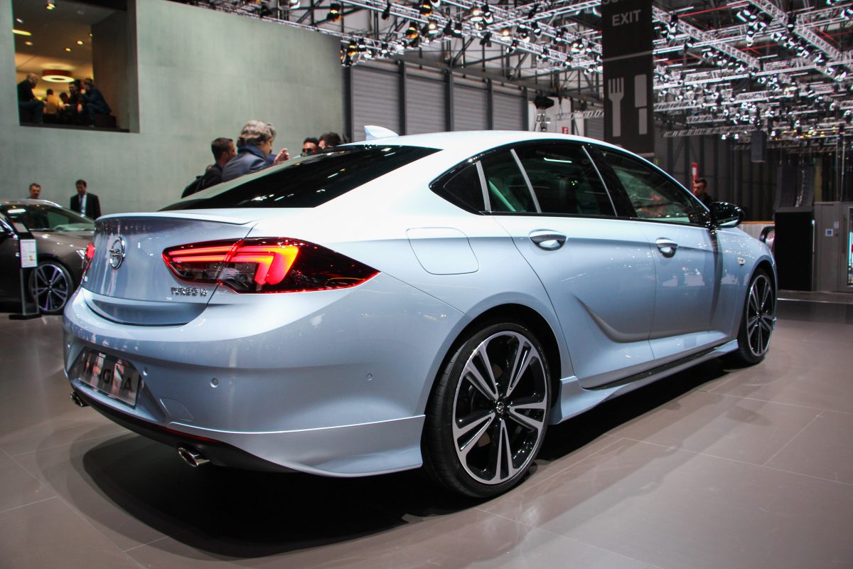 OPEL INSIGNIA