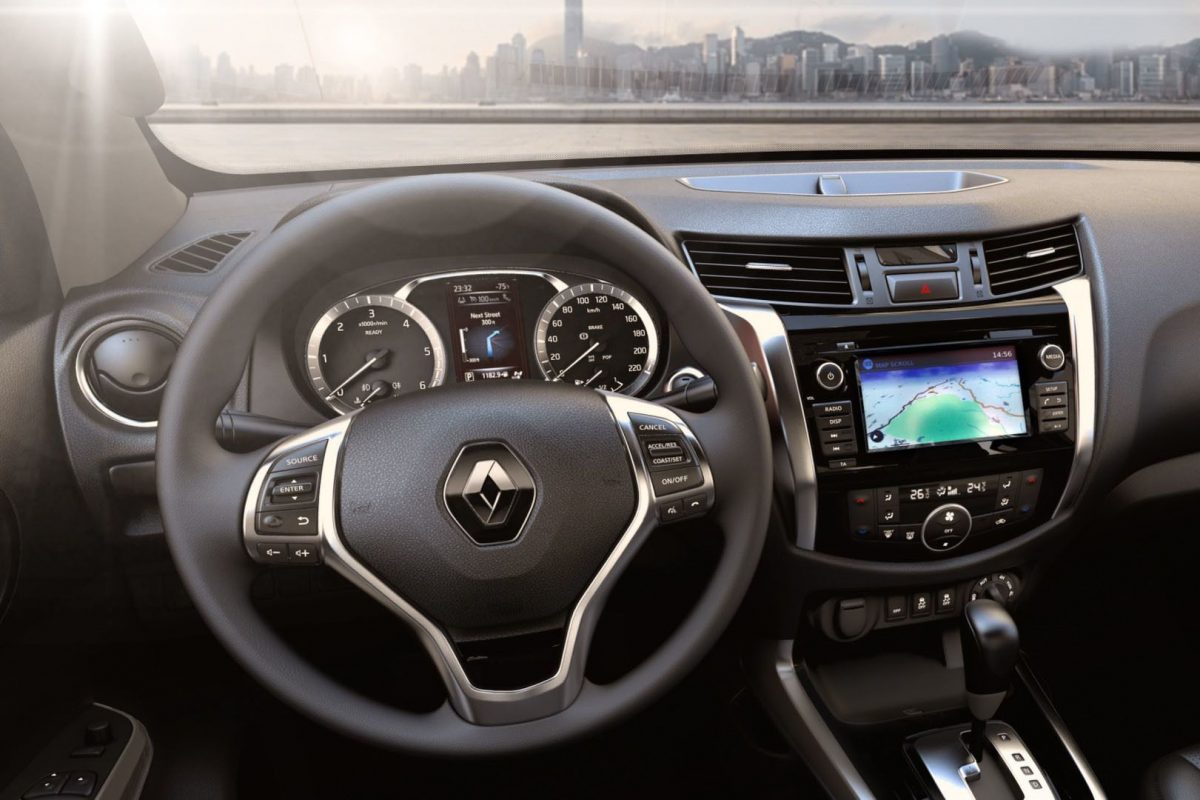 RENAULT