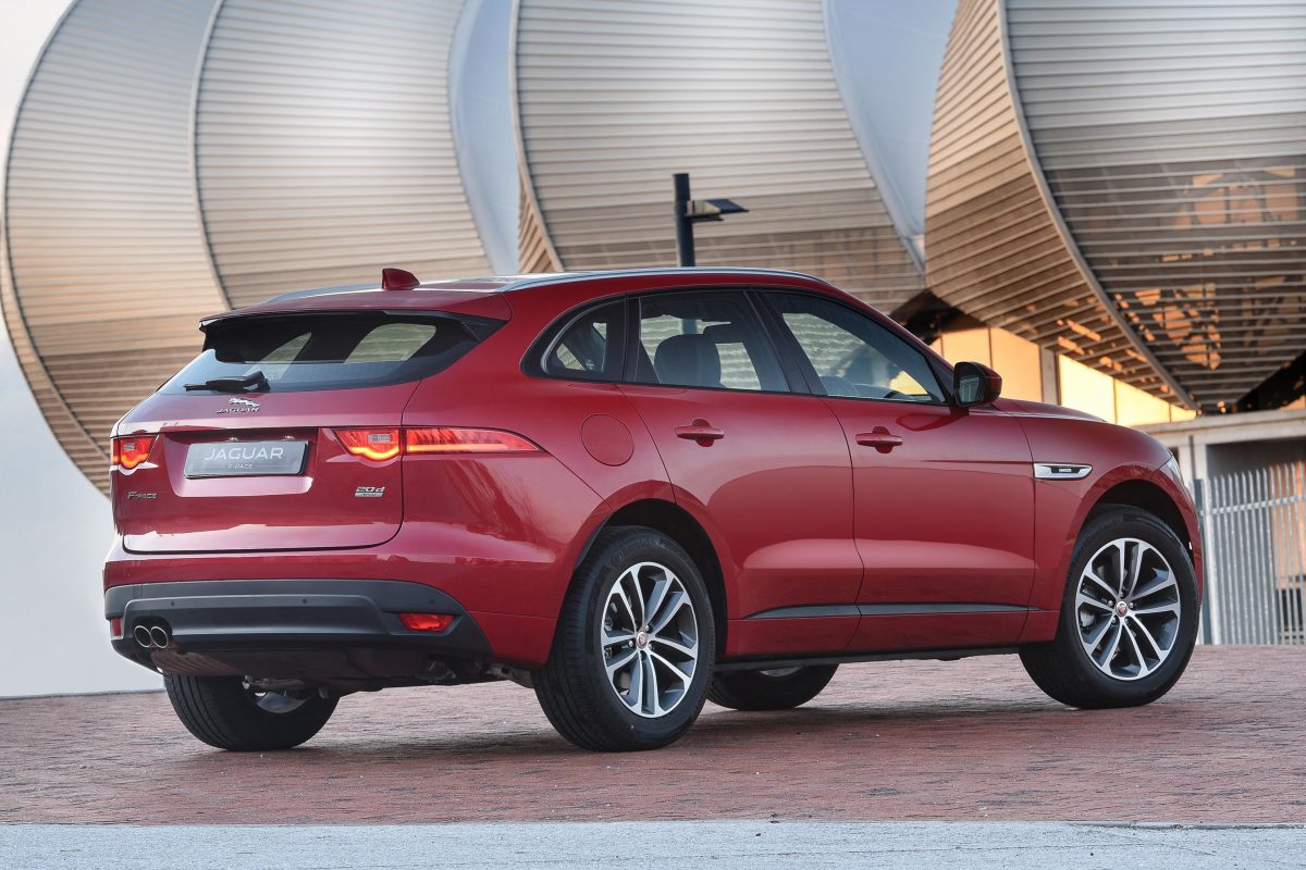 JAGUAR F-PACE