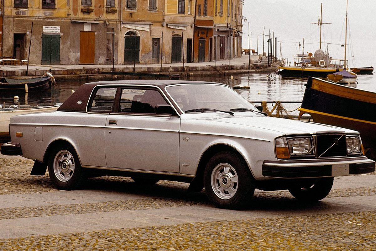 VOLVO 164