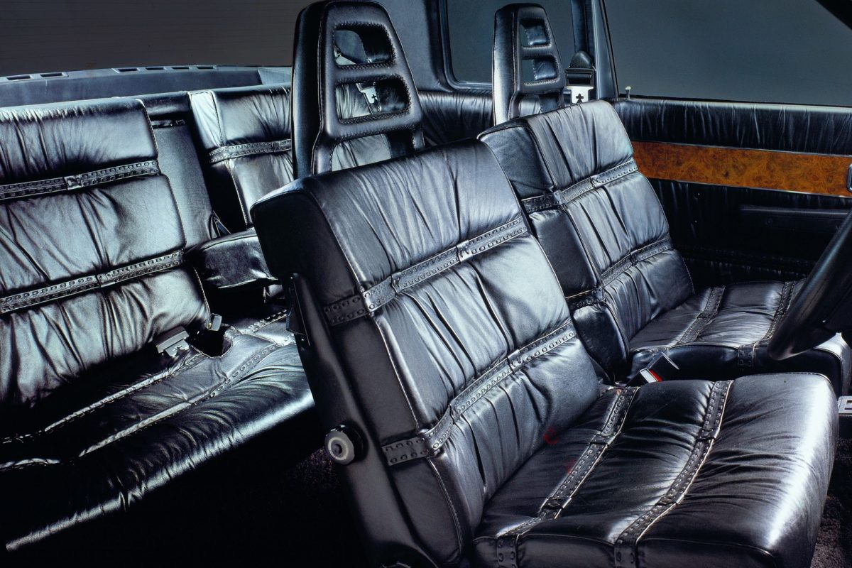 VOLVO 164