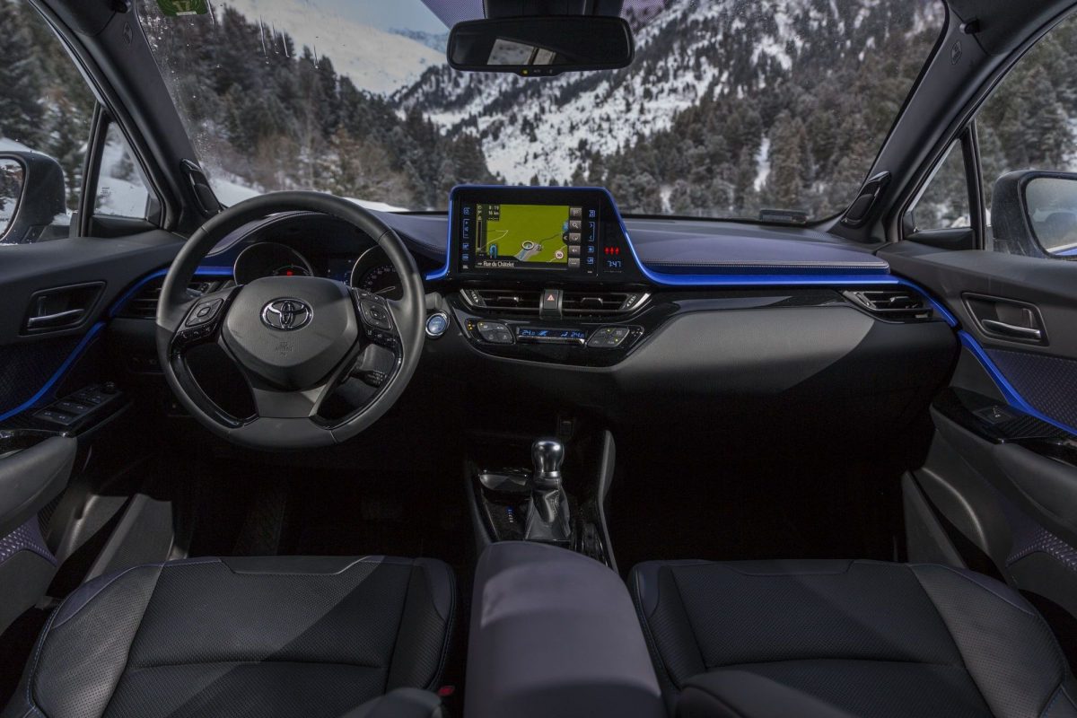 TOYOTA C-HR