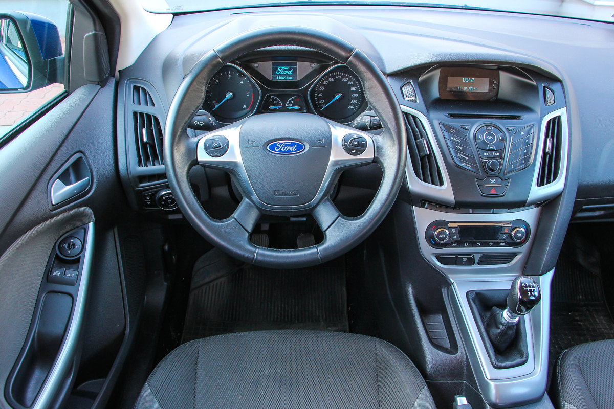 FORD FOCUS