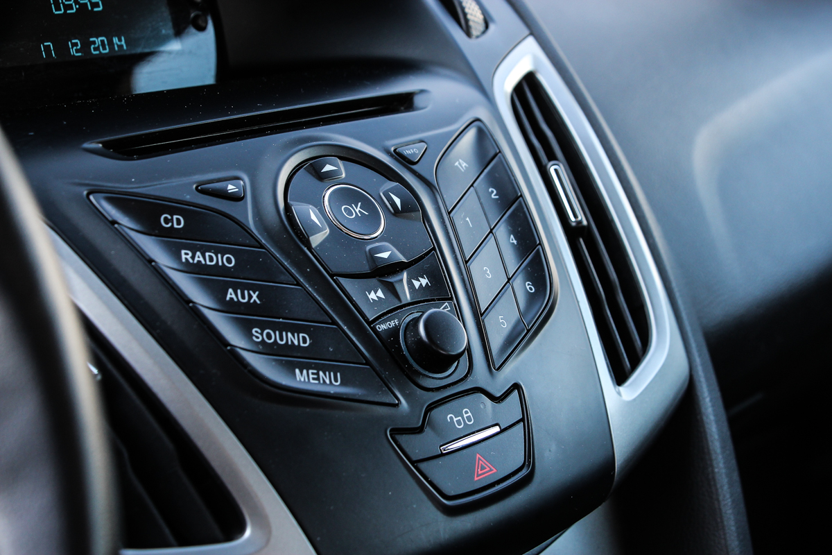 FORD FOCUS