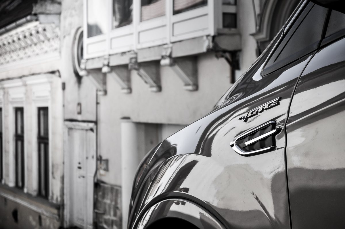 FORD KUGA