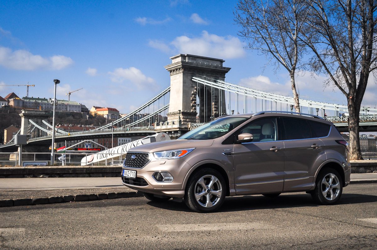 FORD KUGA